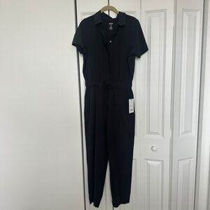 *NEW* GIRLFRIEND COLLECTIVE JUMPSUIT (SIZE MEDIUM) BUTTON DOWN